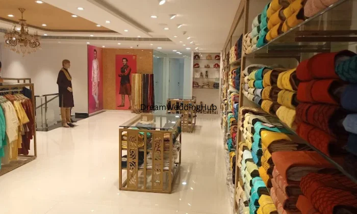 SR Shopping Mall Tanuku